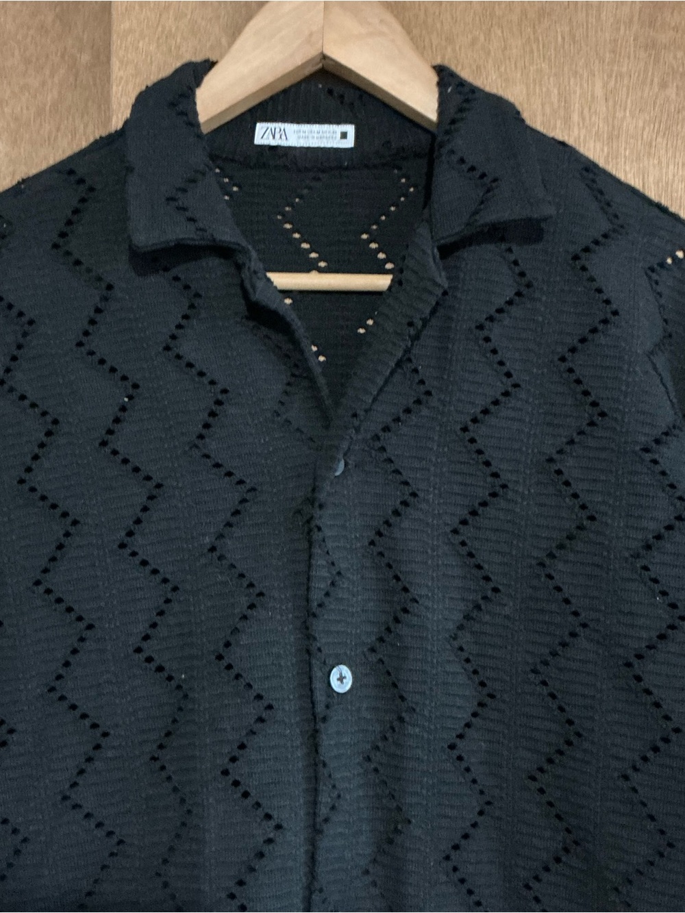 Zara Black Openwork Button-Front Knit Heavyweight Shirt - Picture 2 of 6